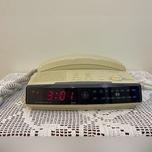 Vintage GE Landline Telephone and FM/AM Clock Radio Alarm Combo | phone